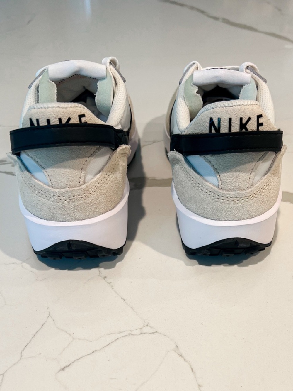 Nike Waffle Debut Running Athletic Sneaker Sand Drift Black Womens 7 DH9523-102 - Picture 11 of 15